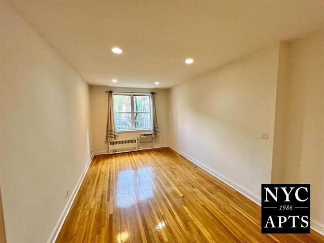 1450 2nd Ave in New York, NY - Building Photo - Building Photo