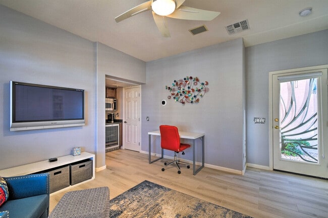 15999 W Cambridge Ave, Unit SI ID1386117P