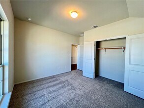 129 Blue Oak Blvd in San Marcos, TX - Building Photo - Building Photo