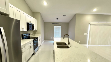 1916 NW 14th St in Cape Coral, FL - Building Photo - Building Photo