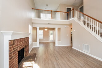 2053 Summer View Pl in Marietta, GA - Building Photo - Building Photo