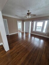 5921 Harrison St in Kansas City, MO - Foto de edificio - Building Photo