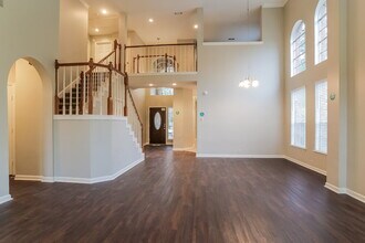 3119 Creek Manor Dr in Humble, TX - Foto de edificio - Building Photo