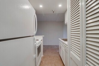 1333 8th Ave, Unit 206 in San Diego, CA - Building Photo - Building Photo