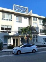 6621 NW 105th Ct in Doral, FL - Building Photo