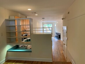 757 10th St SE in Washington, DC - Building Photo - Building Photo