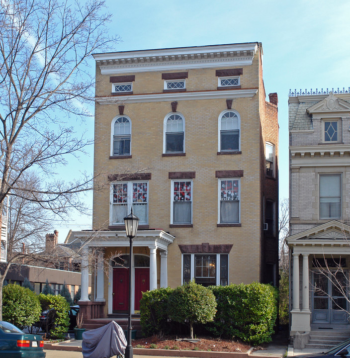 2012 Monument Ave in Richmond, VA - Building Photo