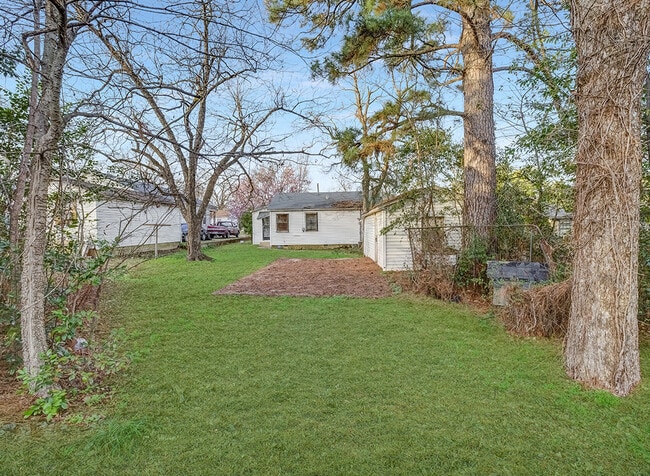 1607 W 17th St in Texarkana, TX - Building Photo - Building Photo