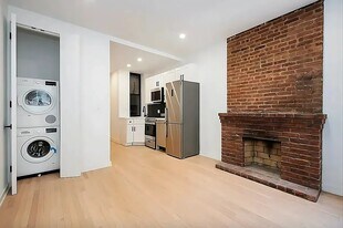 304 Columbus Ave in New York, NY - Building Photo