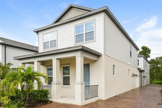 517 Venetian Palms Blvd in New Smyrna Beach, FL - Building Photo - Building Photo