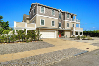 413 S Ocean Ave in Seaside Park, NJ - Building Photo - Building Photo