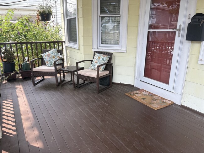 property at 139 W Adams St
