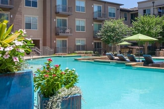 City North in Dallas, TX - Foto de edificio - Building Photo
