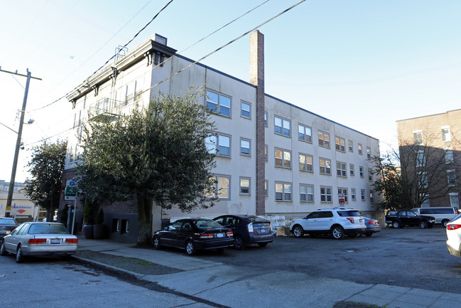 Queen Anne Arms in Seattle, WA - Foto de edificio - Building Photo