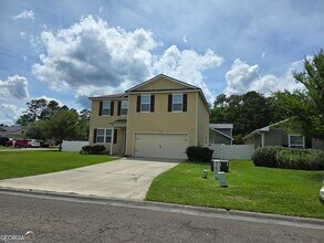 101 Cedar Breeze Dr in Kingsland, GA - Building Photo - Building Photo
