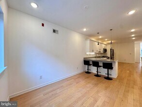 966 N Marshall St in Philadelphia, PA - Building Photo - Building Photo