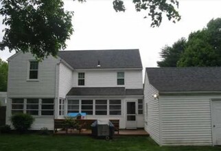 90 Birchwood Rd in East Hartford, CT - Building Photo - Building Photo