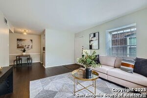 1045 Shook Ave in San Antonio, TX - Building Photo - Building Photo
