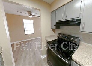 467 Lombard St in Orange Park, FL - Building Photo - Building Photo