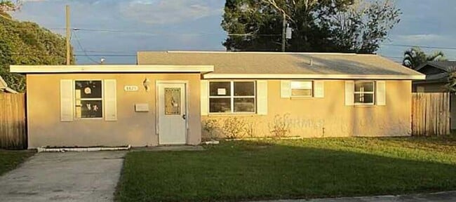 8825-8856 56th St