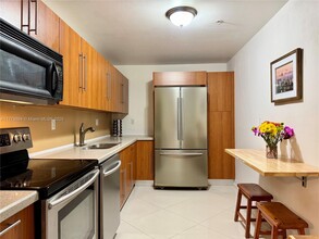 3000 S Ocean Dr in Hollywood, FL - Building Photo - Building Photo