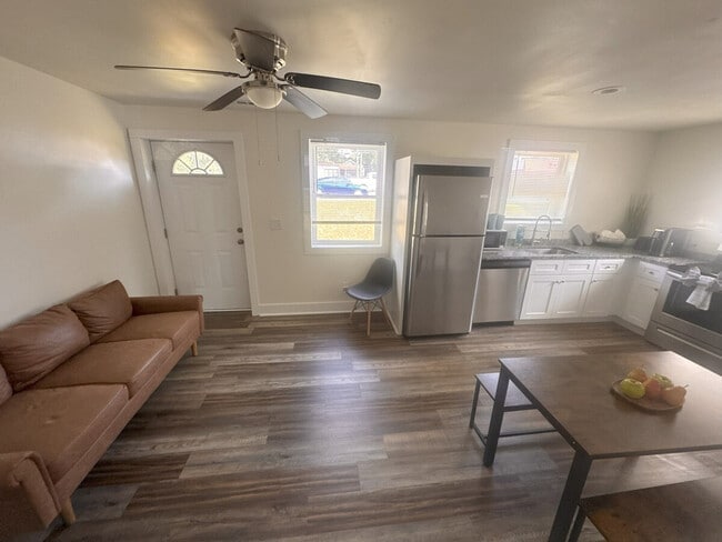 408 Cedar Lane Rd in Greenville, SC - Building Photo - Building Photo
