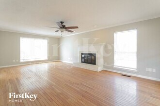 1049 Independence Ct in Alabaster, AL - Building Photo - Building Photo