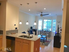 375 Highland Ave NE-Unit -902 in Atlanta, GA - Building Photo - Building Photo