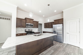 1806 Mills Dr in Columbia, MO - Foto de edificio - Building Photo