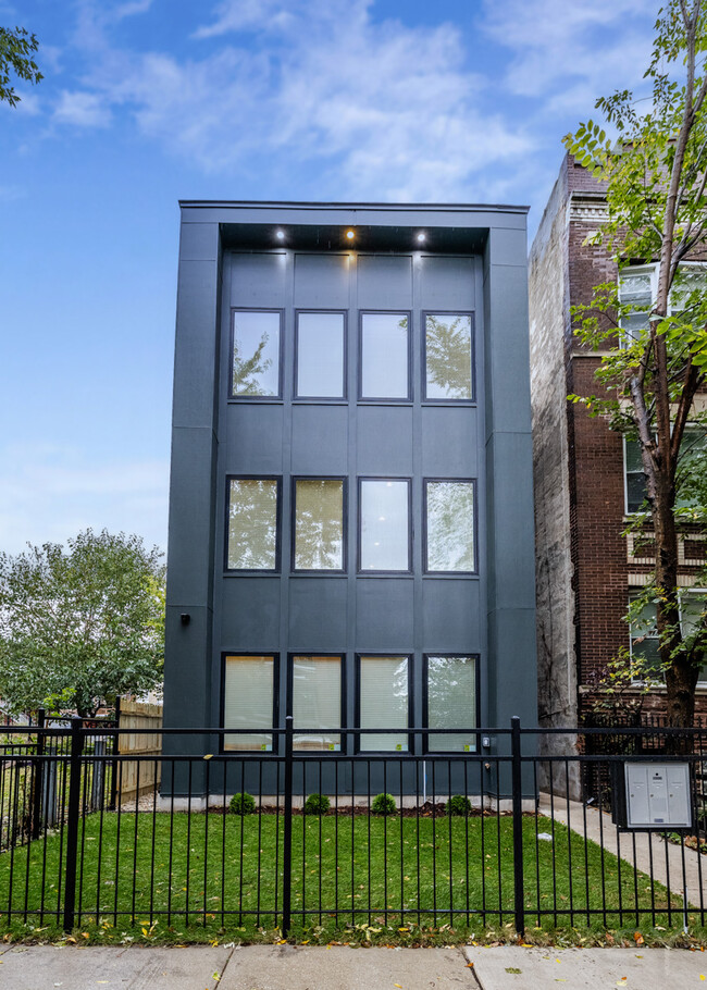 6031 Vernon Ave in Chicago, IL - Building Photo - Building Photo