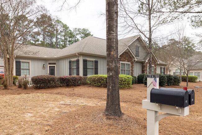 120 Edgewood Ct in Eatonton, GA - Building Photo - Building Photo