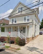 159 S 4th Ave, Unit Floor 2 in Manville, NJ - Foto de edificio - Building Photo