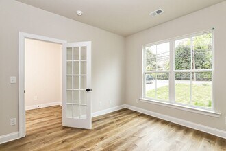 3346 Country Club Rd in Winston-Salem, NC - Building Photo - Building Photo