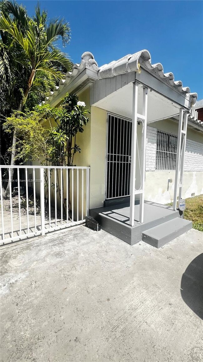 property at 3031 New York St