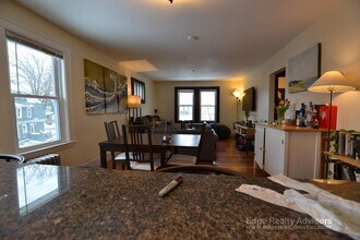 7 Donnybrook Rd, Unit 2 in Boston, MA - Foto de edificio - Building Photo