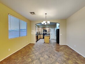 7592 W Ranchers Dr in Tucson, AZ - Building Photo - Building Photo