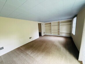 100 Yorkshire Ct in Blacksburg, VA - Building Photo - Building Photo