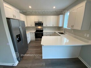 6741 Flute St SE in Lacey, WA - Foto de edificio - Building Photo