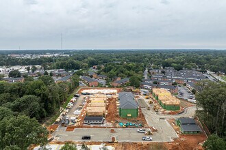 700 W 44th St in Richmond, VA - Foto de edificio - Building Photo