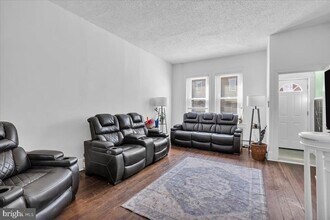 349 Barclay St in Burlington, NJ - Building Photo - Building Photo