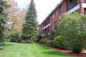 Parkwood in Keene, NH - Foto de edificio