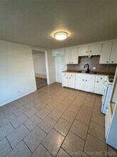 102 S Hickory St in Sapulpa, OK - Foto de edificio - Building Photo