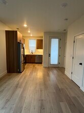 7460 N Oswego Ave in Portland, OR - Building Photo - Building Photo