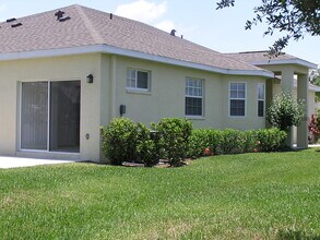 412 28th St W, Unit 412 in Palmetto, FL - Building Photo - Building Photo