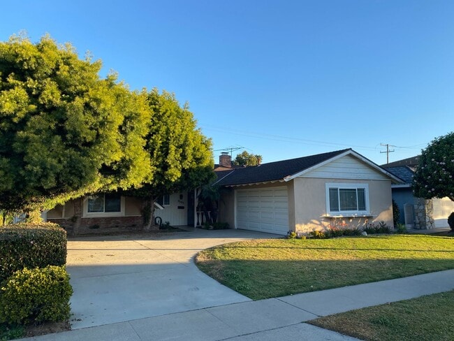 property at 9595 Toucan Ave