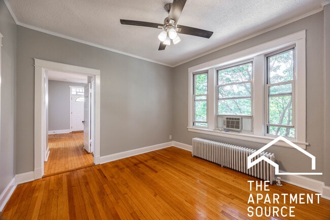 3219 N Leavitt St in Chicago, IL - Building Photo - Building Photo
