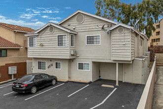 Glenridge Apartments in San Diego, CA - Building Photo - Building Photo