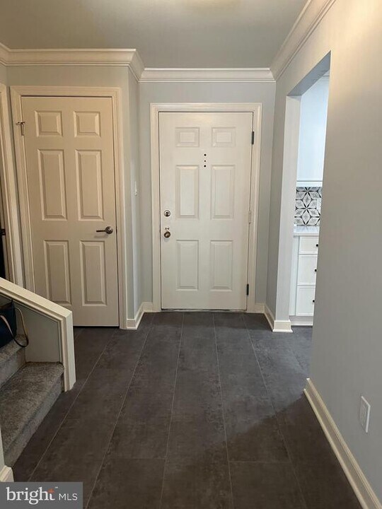 11430 Strand Dr in Rockville, MD - Building Photo