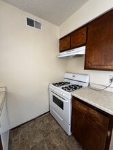 8333 Comanche Rd NE in Albuquerque, NM - Building Photo - Building Photo