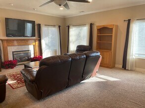 3911 W Monson Pl in Cedar Hills, UT - Foto de edificio - Building Photo